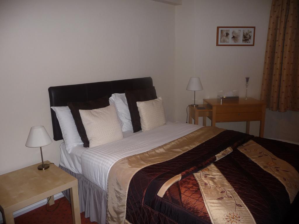 Rokeby House Hotel Salisbury Room photo